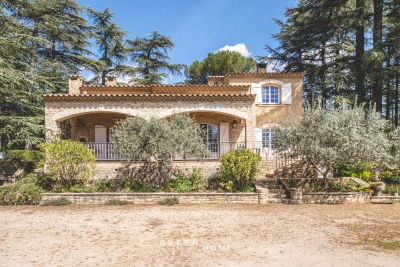 Achat Saint-Maximin-la-Sainte-Baume - Maison - 7 pièces