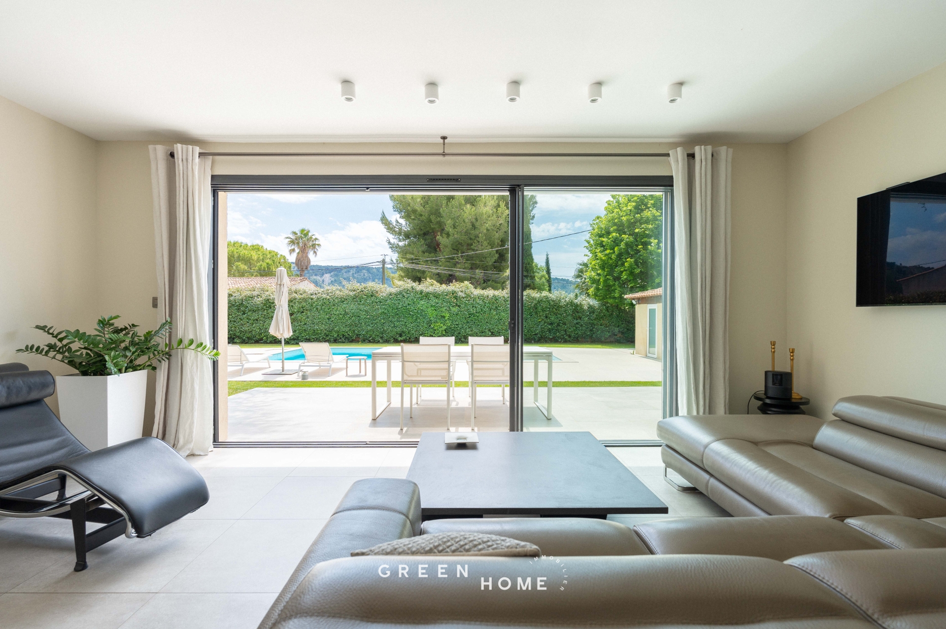 Achat Aubagne - Vendu