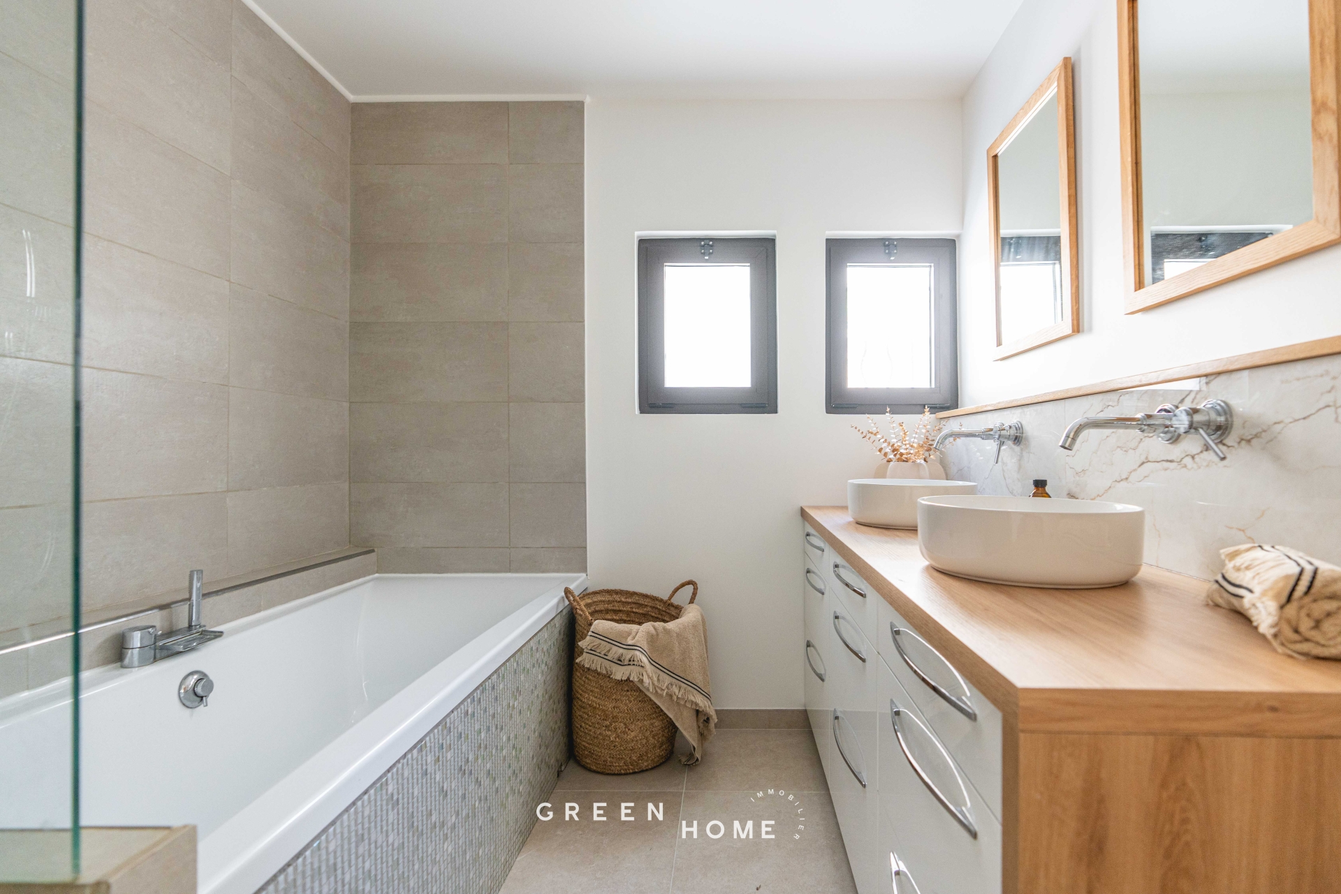 Achat Bouc-Bel-Air - Vendu