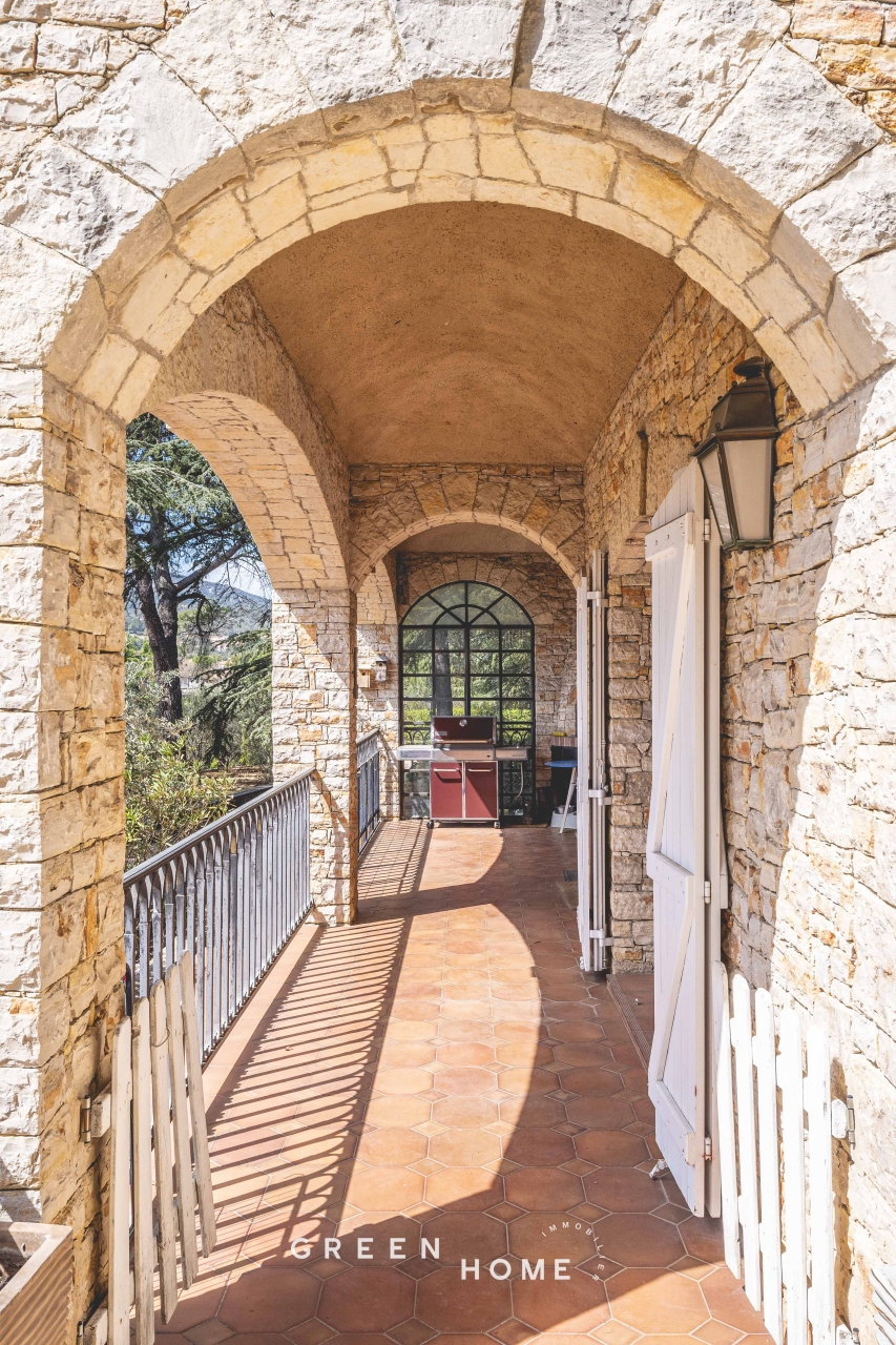 Achat Saint-Maximin-la-Sainte-Baume - Maison - 7 pièces